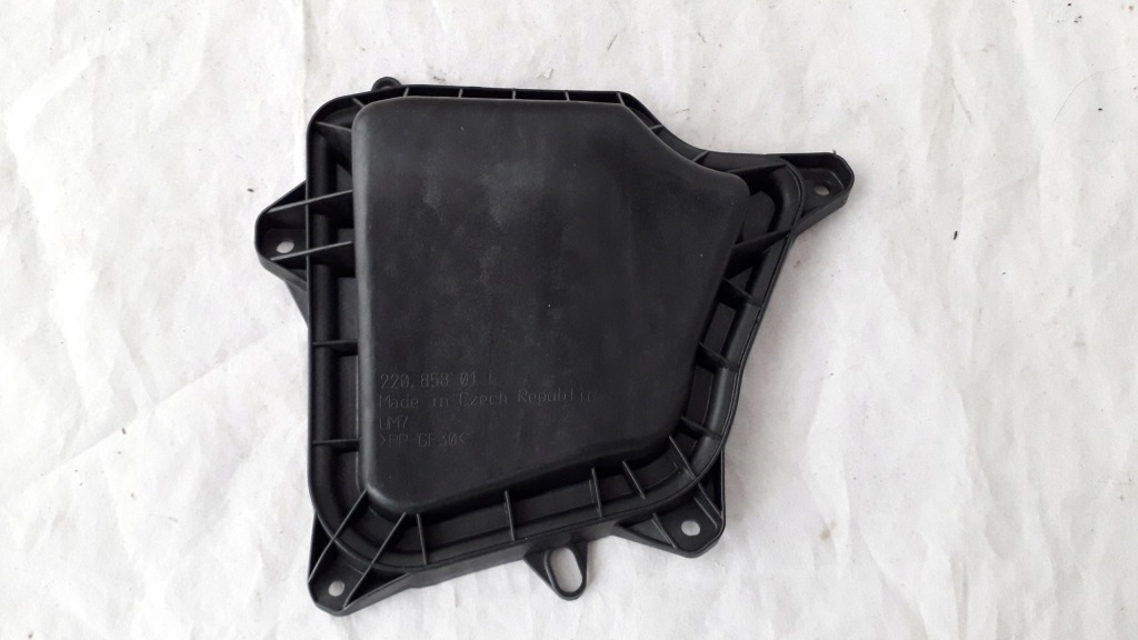 фото №1, Кришка заглушка фара audi a6 c8 4k0941159a