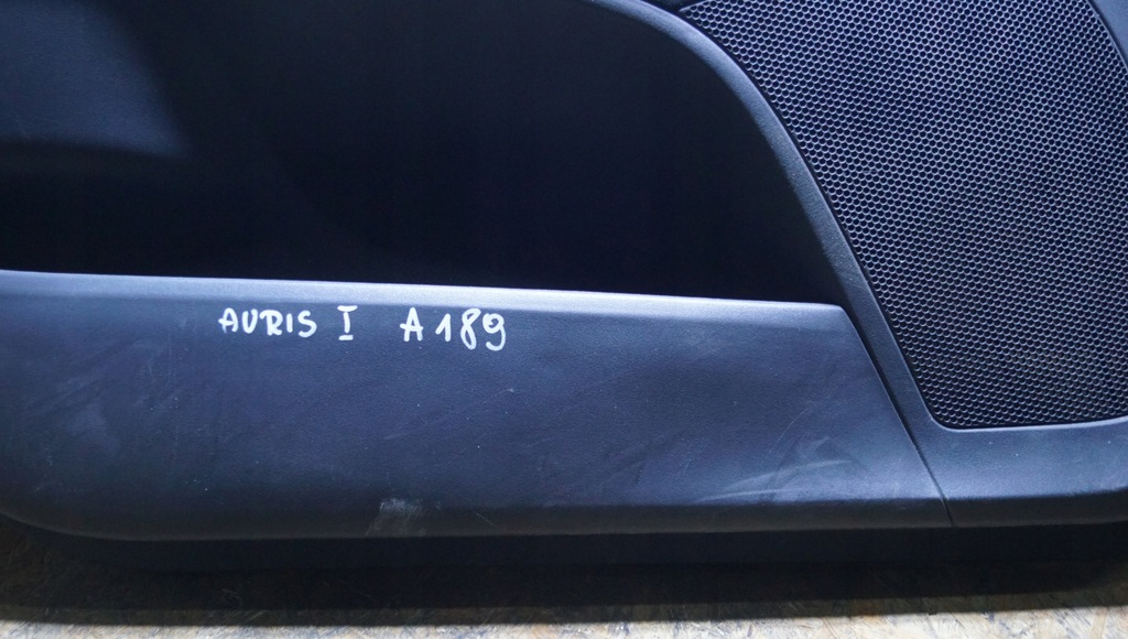 фото №4, Обшивка дверь левый перед toyota auris i