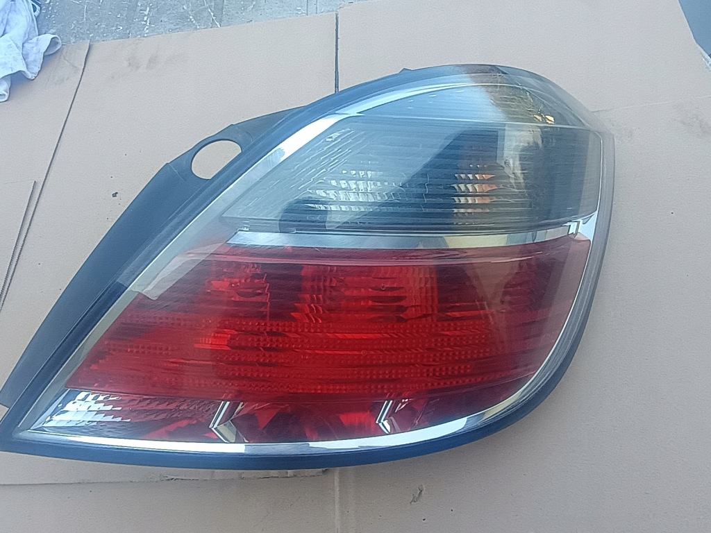 Купить Opel astra h 04- hb 5d лампа задний  задняя правая 13252446