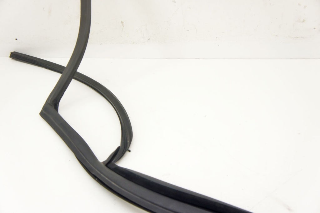 фото №5, Ni281 vw tiguan i 5n прокладка стекло левый задняя