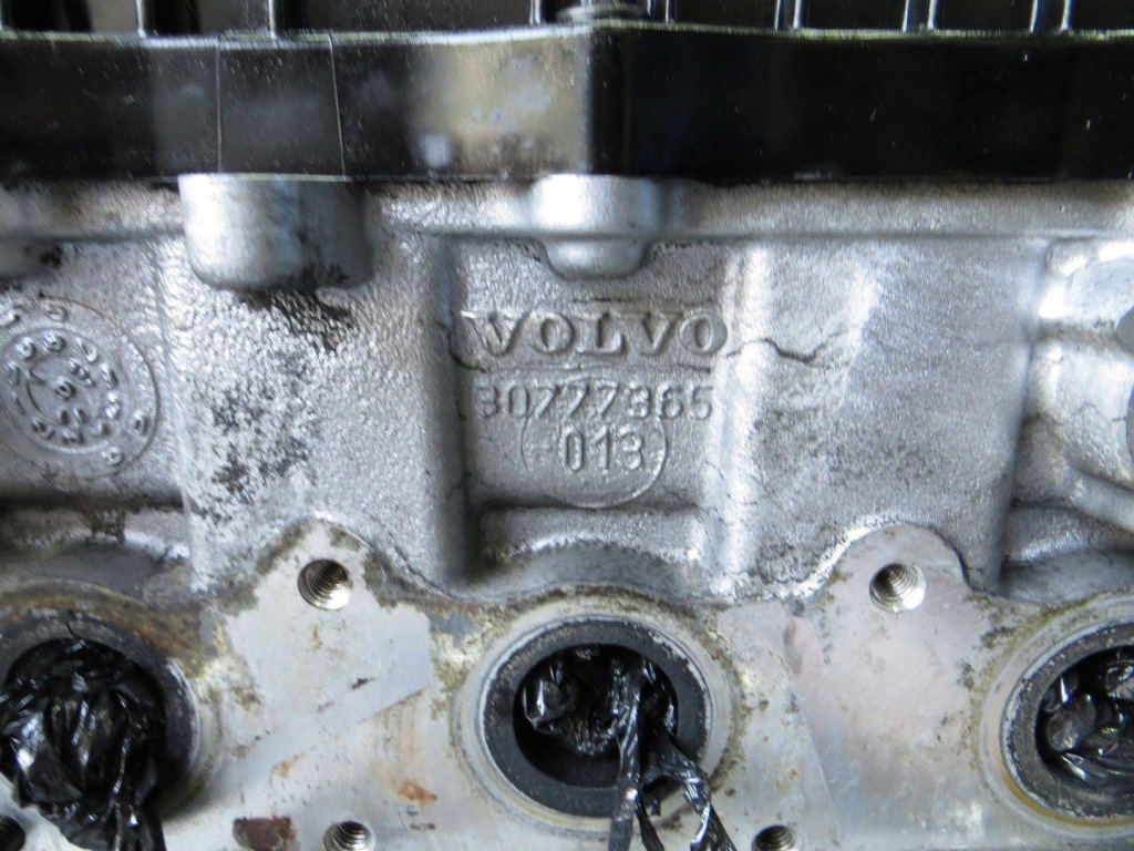 Volvo xc60 2.4 двигатель стойку d5244t14 Цена