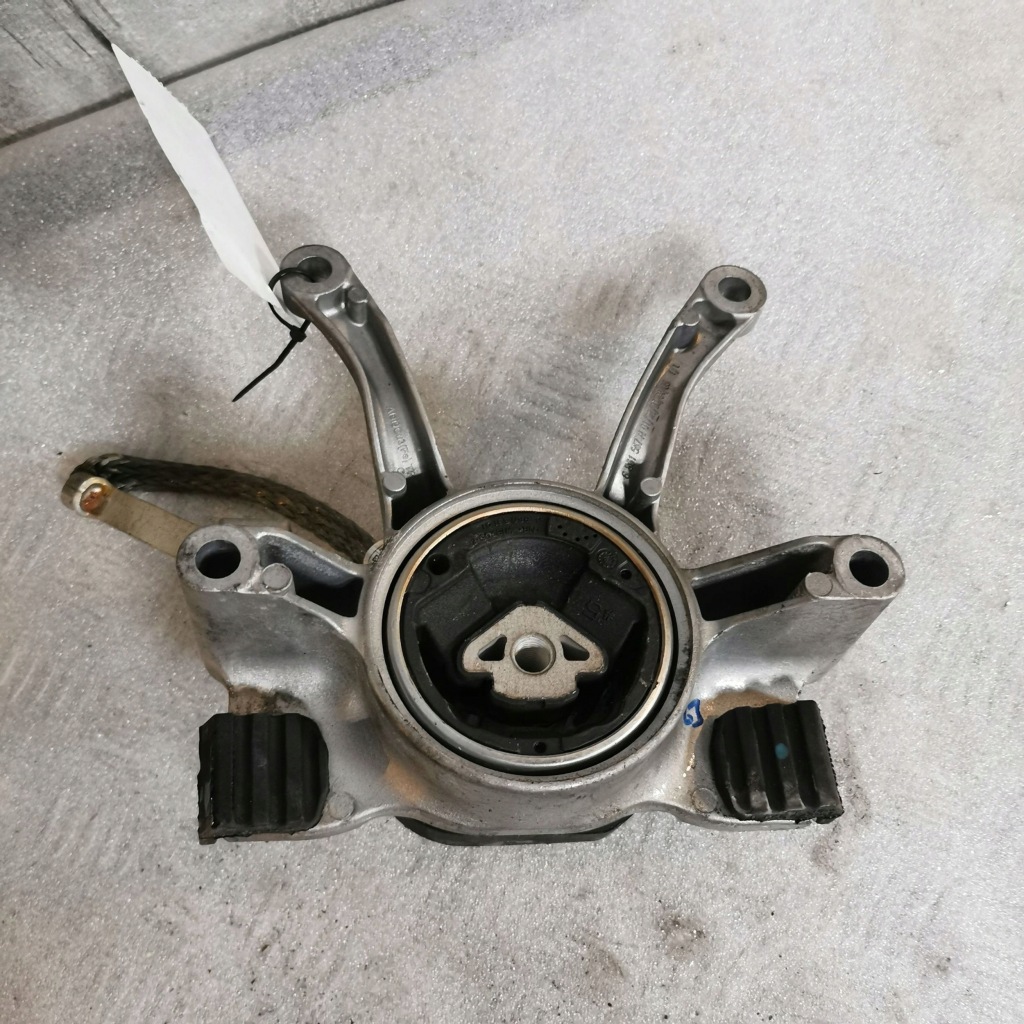 фото №6, Bmw 7 g11 g12 2017 кронштейн / кронштейн коробки передач