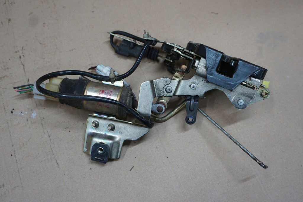 фото №5, Suzuki vitara замок дверь левый перед 3d 88-97r