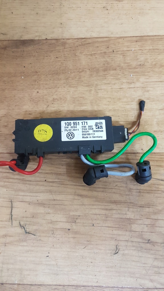 Купить Датчик движения vw eos lift 1q0951171a