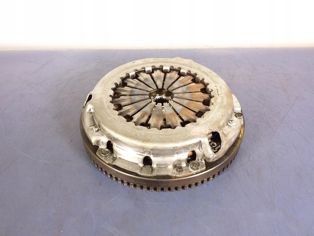 фото №1, Toyota auris i 1.4 d4d сцепление диск прижим