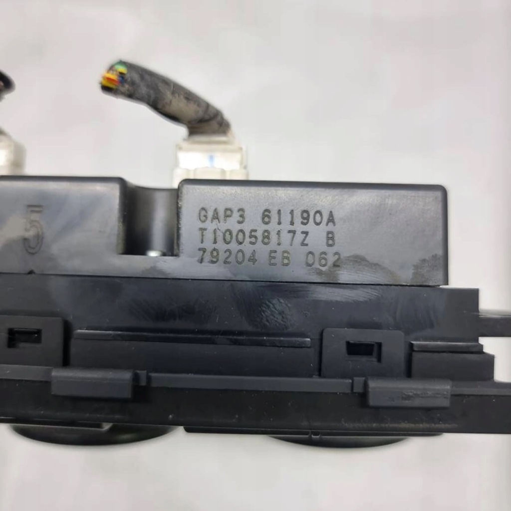 фото №3, Панель кондиционера mazda 6 gh gap361190a