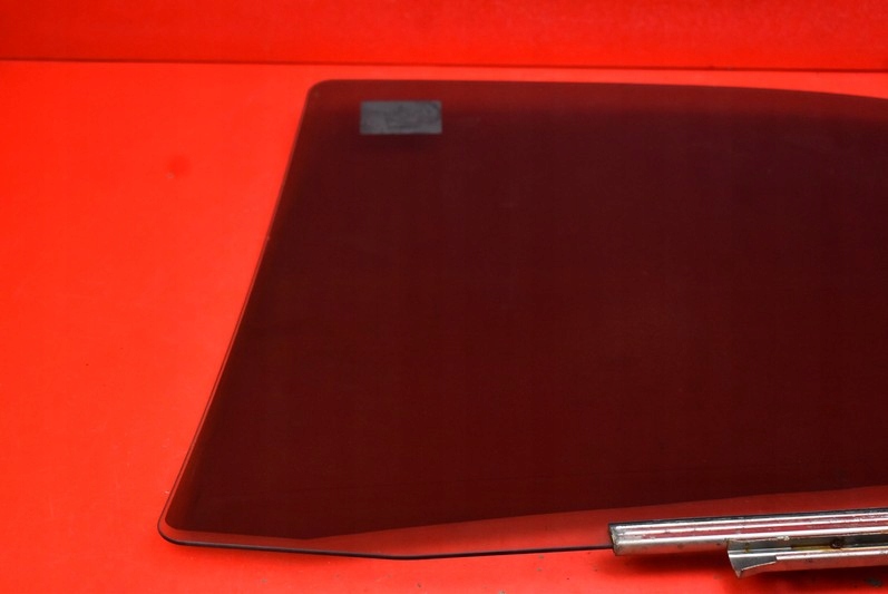 фото №8, Стекло боковая правая задняя задняя fiat sedici lift 09-12