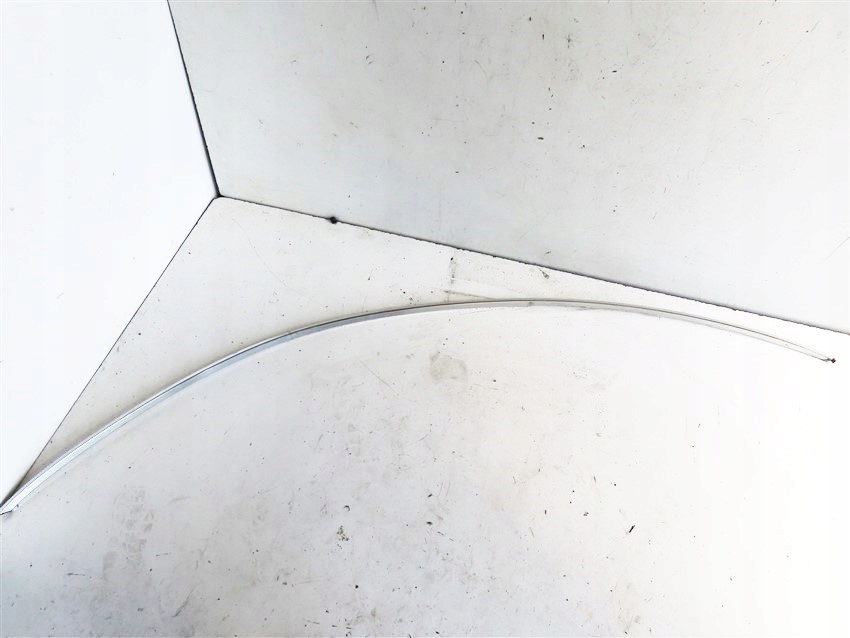 фото №1, Молдинг левая pod крыша mercedes c klasa w204 coupe 2011-2014 rok