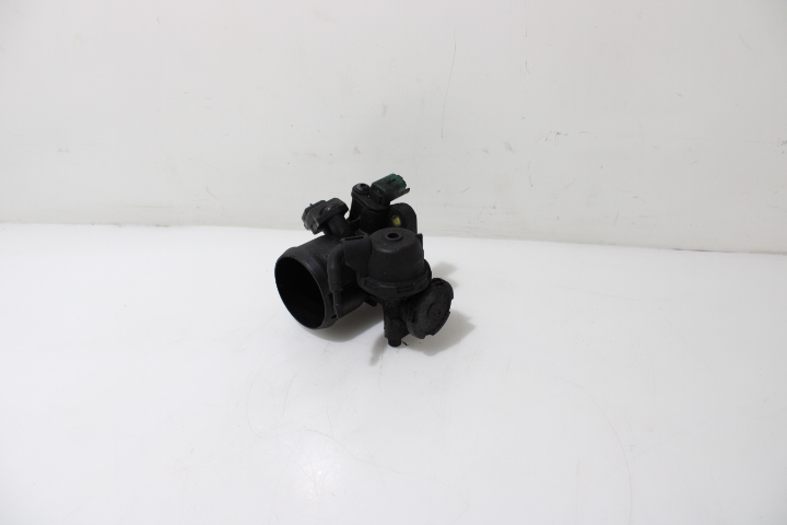 фото №3, Дроссельная заслонка volvo s40 ii 2.0d