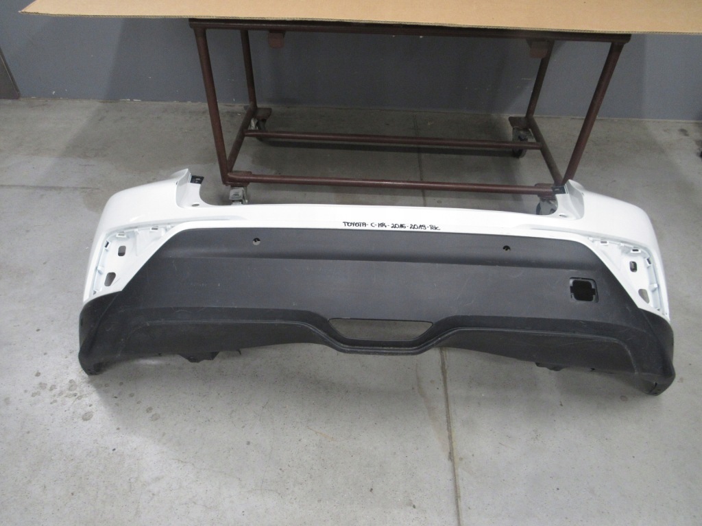 фото №1, Toyota c-hr 2016-2019 бампер задняя