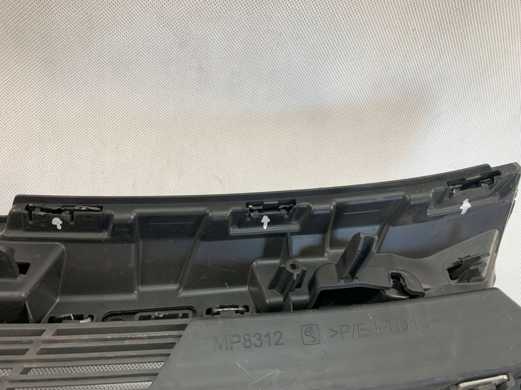 Renault kangoo 3 iii 21r express решітка радіатора решітка радіатора 622565187r 08.25 в Україні