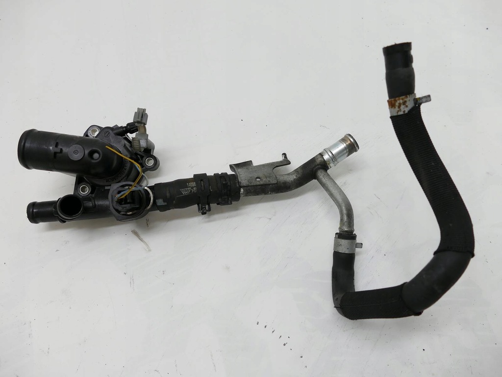 фото №1, Nissan qashqai j10 2.0 dci термостат корпус 11r