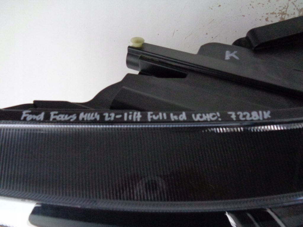 Купити Фара правий фара ford focus mk4 22- рестайлінг  full led