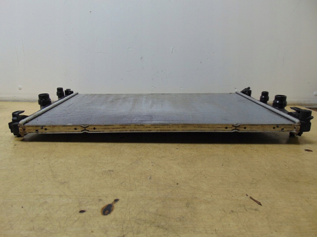 Радіатор води mercedes w177 w247 a2475000203 Недорого