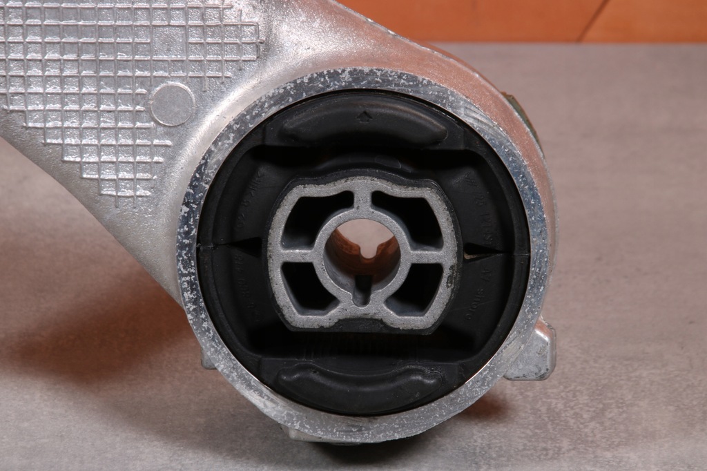 фото №8, Bmw 5' g30 8' g16 підрамник підрамник балка підвіска задня 6861201 32 km !!!