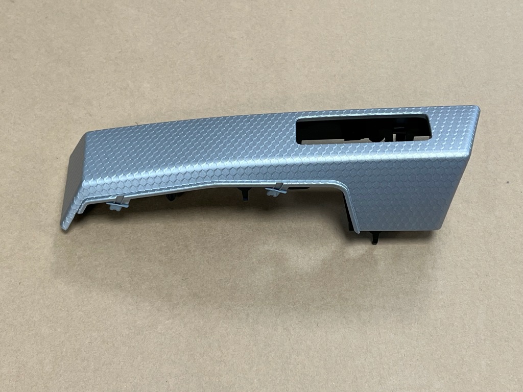 фото №1, Audi a1 82a молдинг панели консоли 82b853189