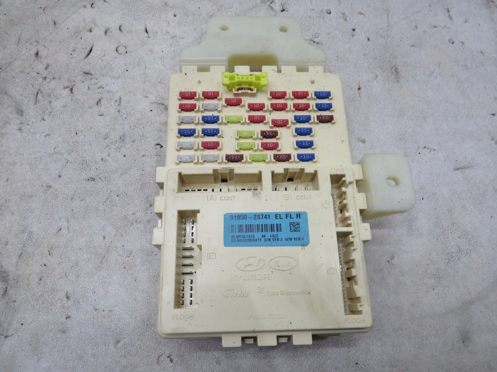 фото №1, Коробка запобіжник hyundai ix35 91950-2s741