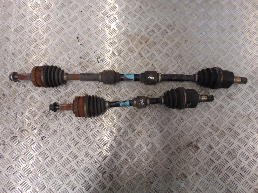 фото №1, Hyundai i40 привідний вал ліва права 1.7 crdi 11-