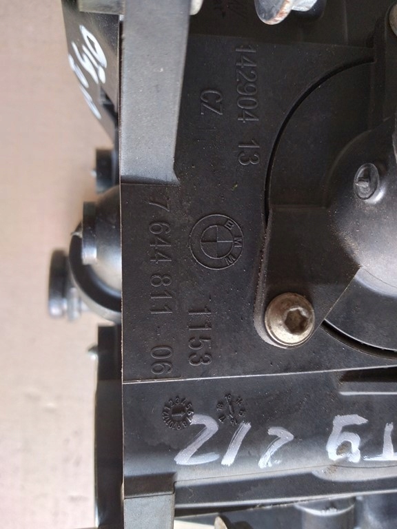 фото №10, Bmw f20 f30 1.5 i корпус термостата 7644811