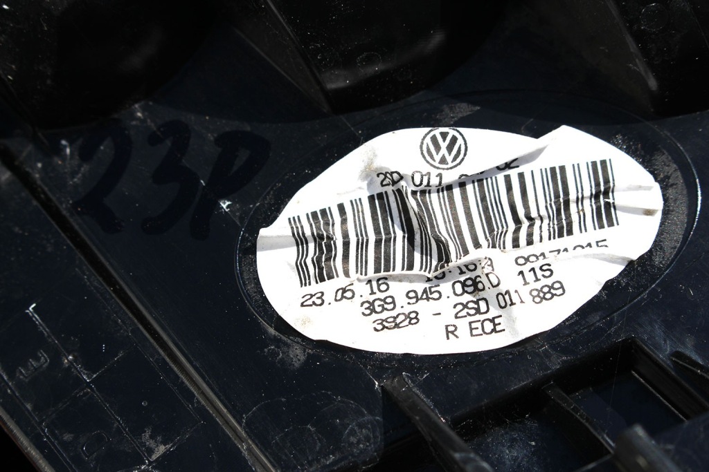 фото №15, Vw passat b8 alltrack задняя бампер задний + крышка багажника багажника + лампы led цвет