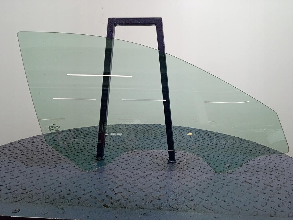 фото №1, Audi a6 c8 4k стекло дверь перед правая 20r