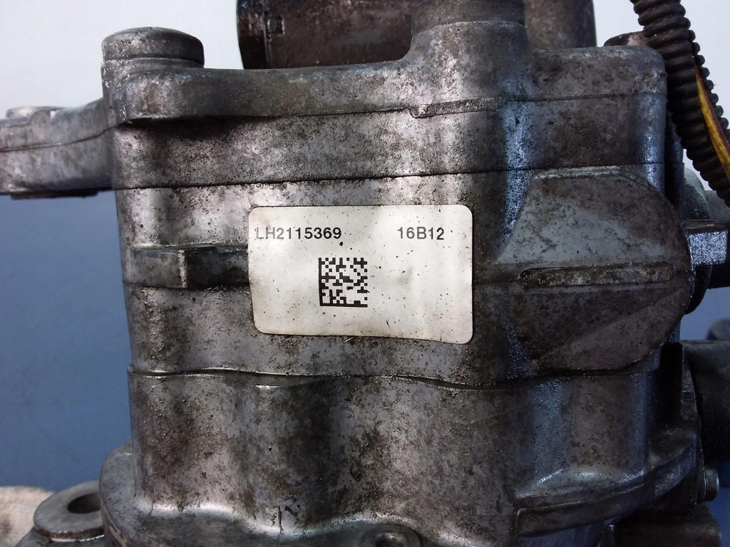 Bmw 7 f01 750i 4.4 насос усилителя руля в Украине