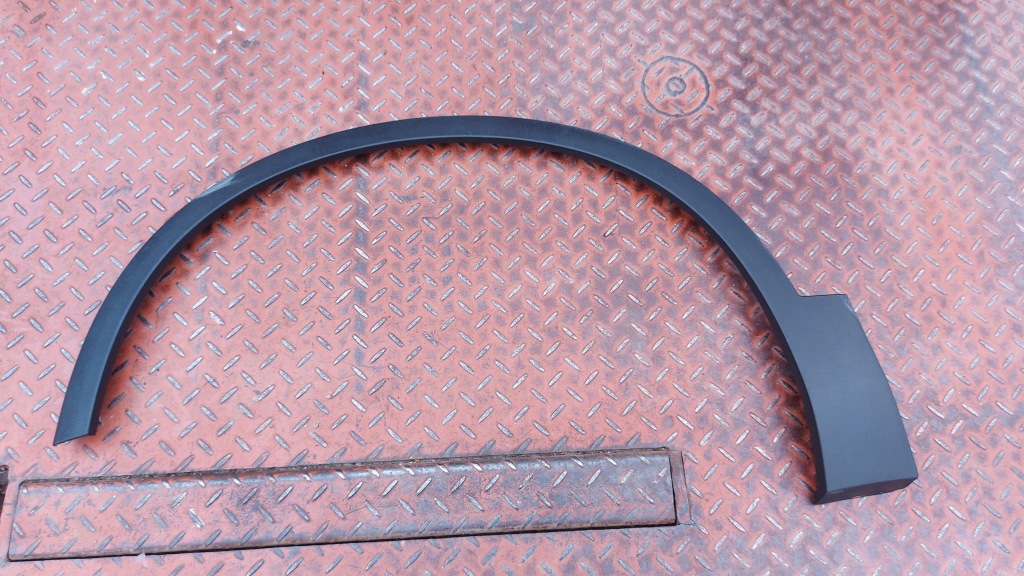 фото №1, Молдинг накладка крила ліва лівий перед volvo xc40 ii 17-