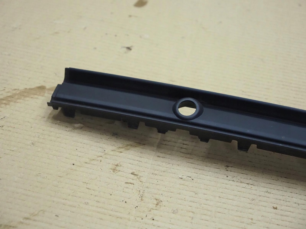 фото №7, Audi rs q3 83f 83f807837 решётка средняя задняя pdc