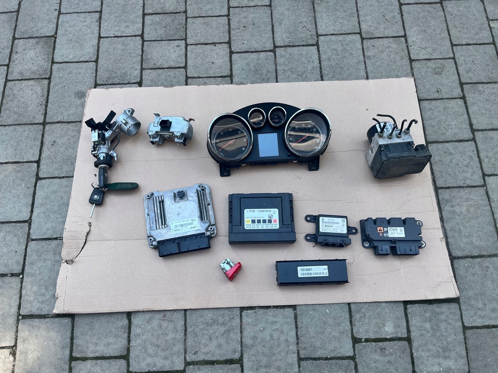 фото №1, Opel astra iv j модуль блок керування насос набір стартовий do запуск