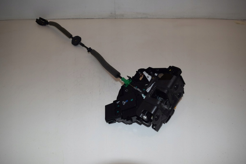 фото №4, Ford ka+ ka plus замок двері правий перед передній 4pin