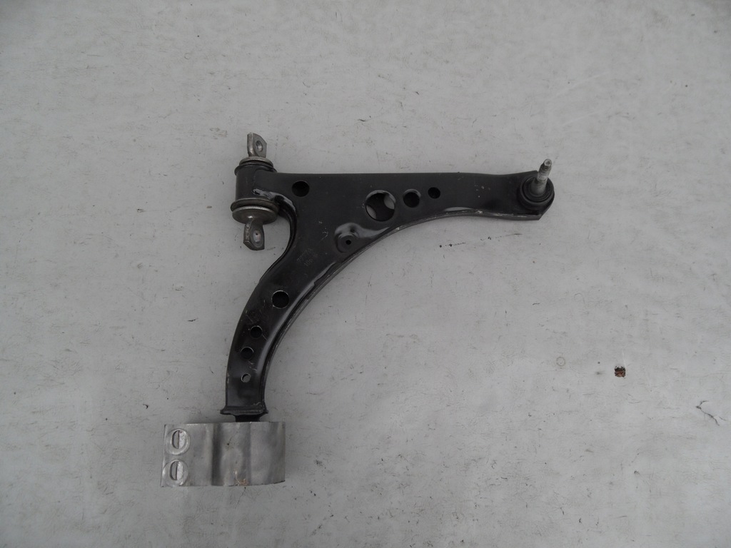 фото №1, Рычаг правый перед opel astra v k