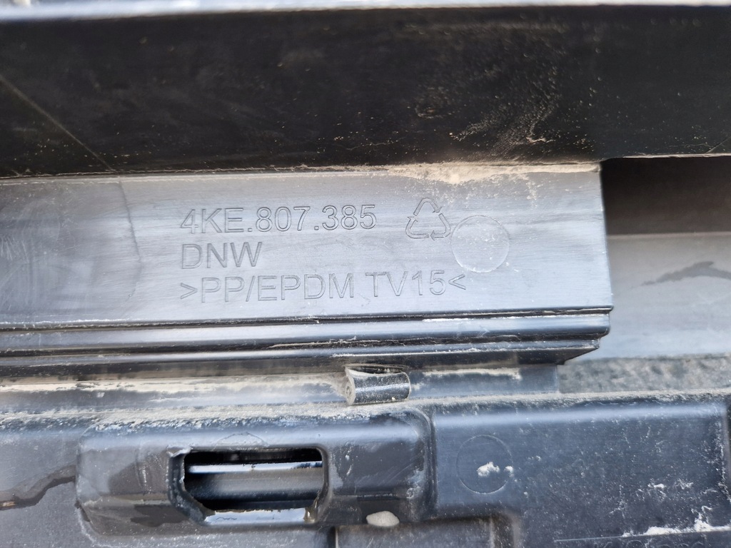 фото №15, Audi e-tron etron 4ke 19- бампер задній задня