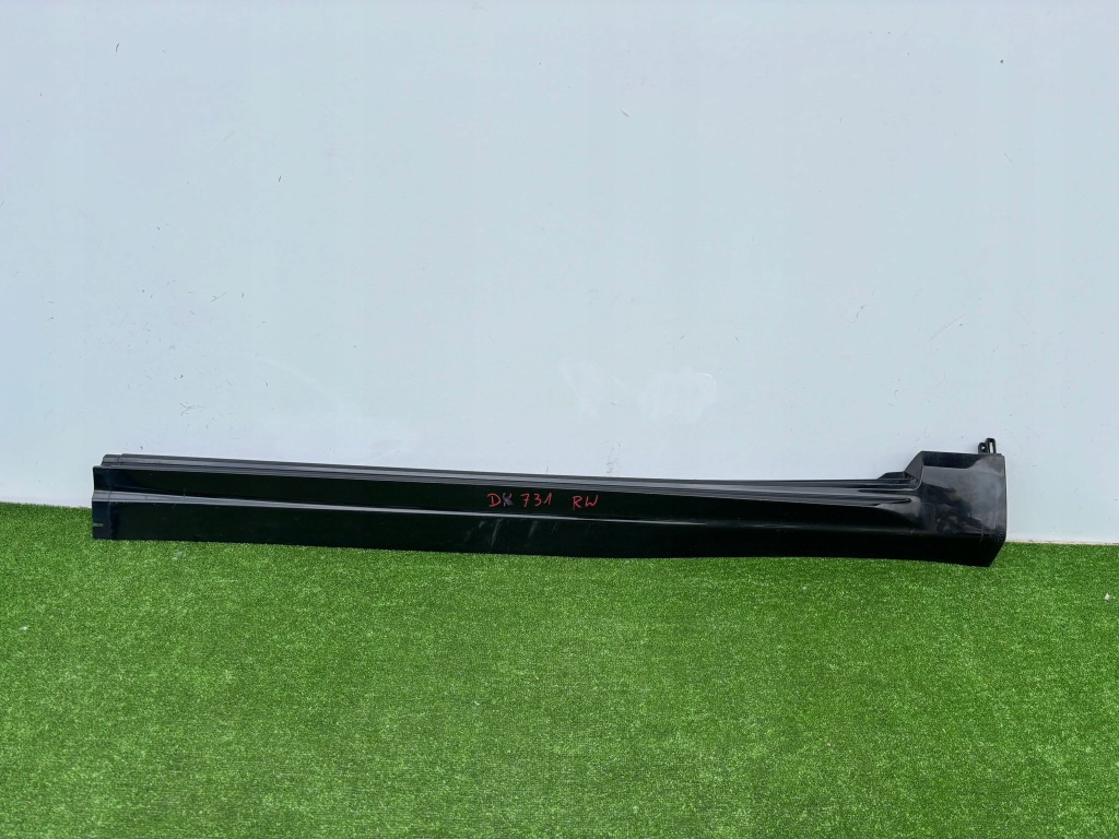 Купити Volvo xc90 2 2 права накладка поріг накладка поріг 31395993 dk731rw