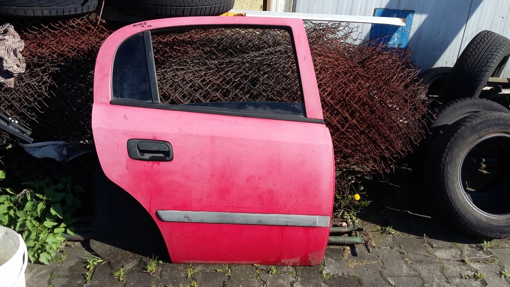 Купити Двері праве задній праве перед opel astra g hb 5d