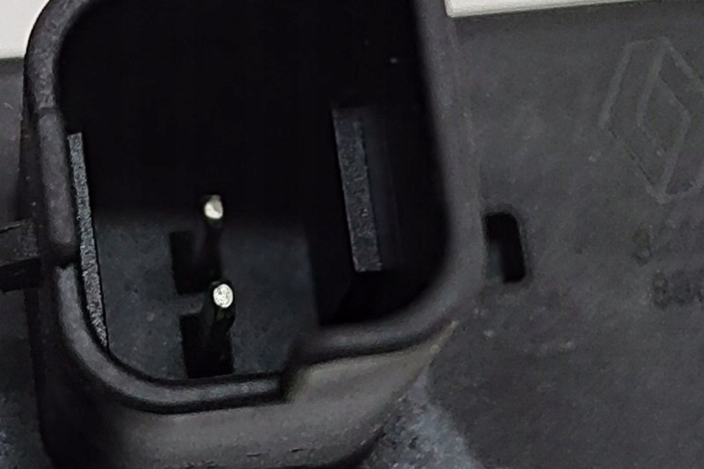 фото №6, Renault captur j87 переключатель открывания задний крышки багажника 8200076256