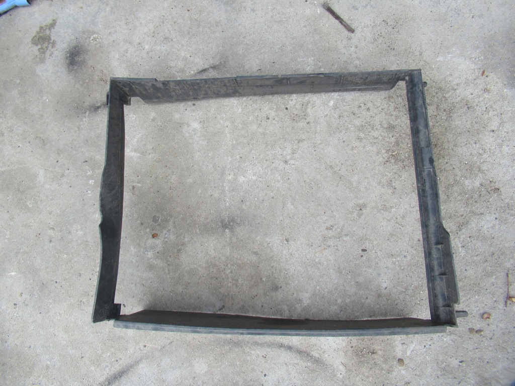 фото №1, Logan ii 2017 r. 1.2 r. воздуховод воздуха 215596207r