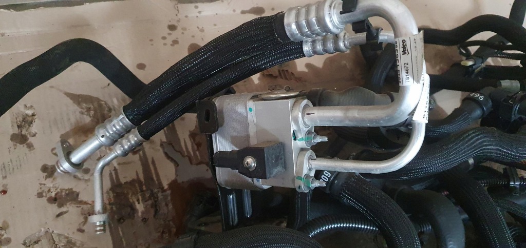 Джгут дроти трубки кондиціонера peugeot e-2008 9827567880 9852854580 Ціна