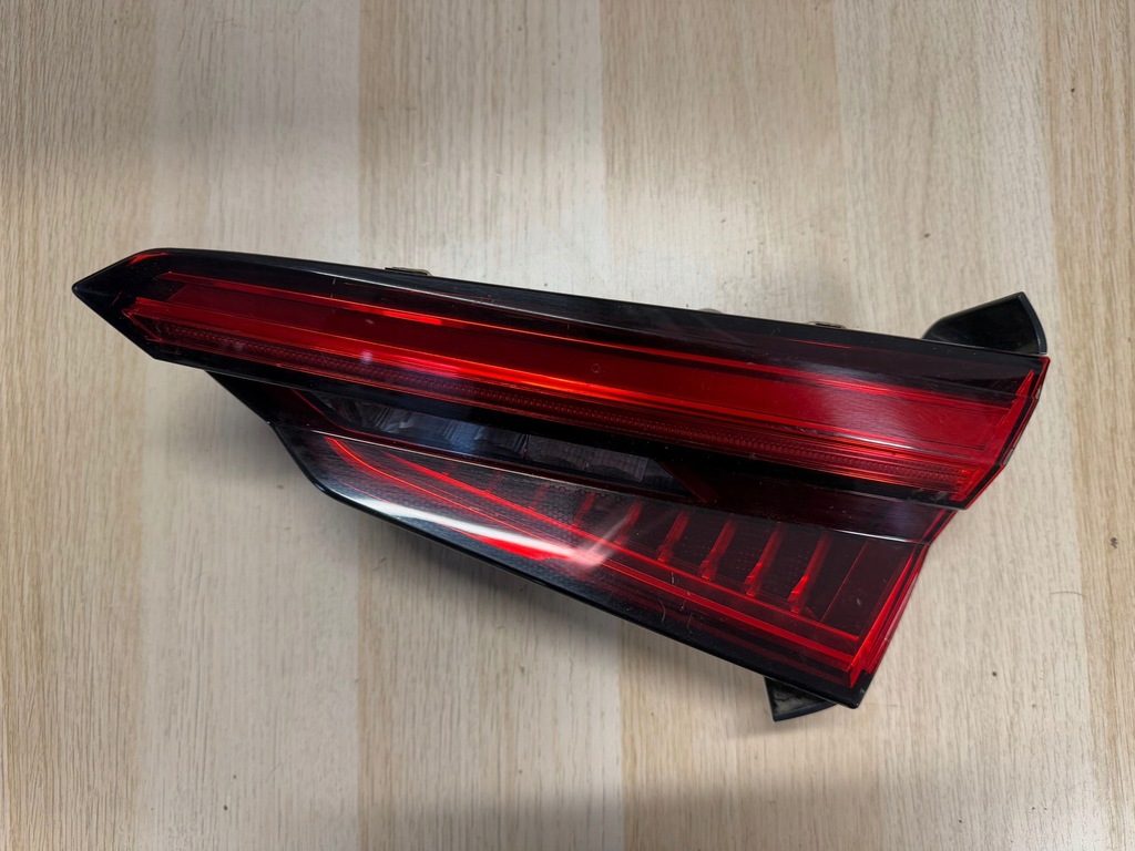 фото №1, Audi a5 8w лампа права led задня задня 8w6945094a