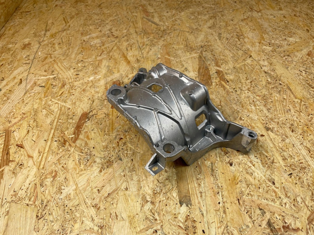 Крепеж кронштейн кронштейн генератора volvo v60 2 s60 3 xc60 2 31480101 Киев