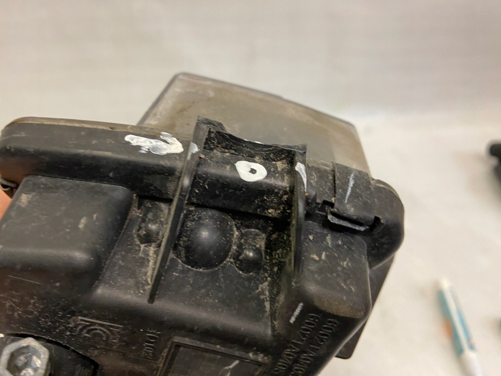 Tesla model 3 y протитуманна фара лівий led 1624797-00-a Недорого