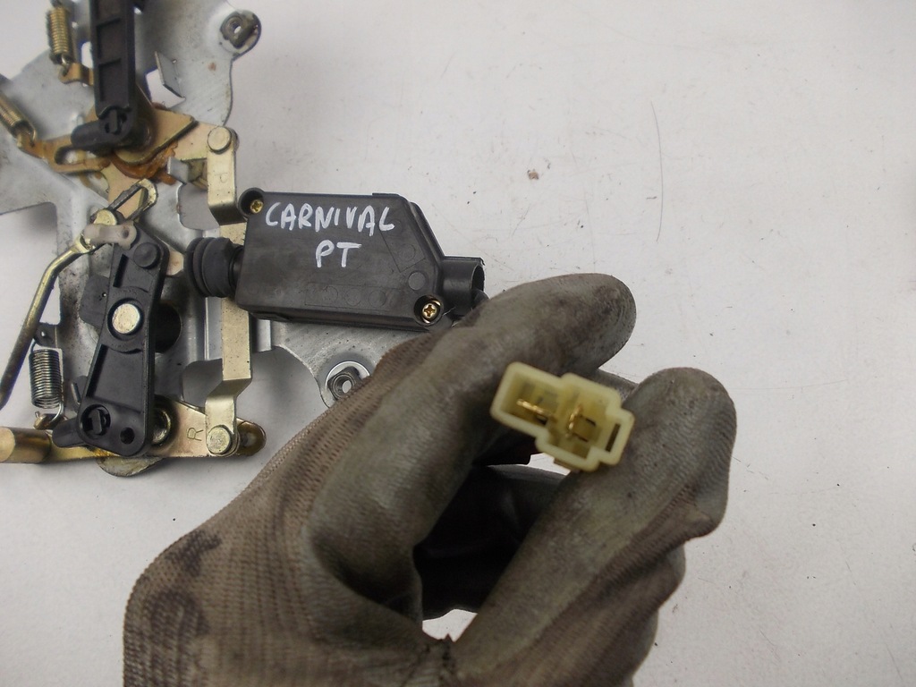 фото №7, Замок дверь kia carnival 1 2,9 tdi 2,9 td