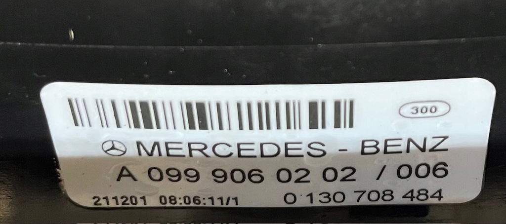 фото №13, Idealny kpl.przod mercedes c c300 w206 led w колір 040 22r 1