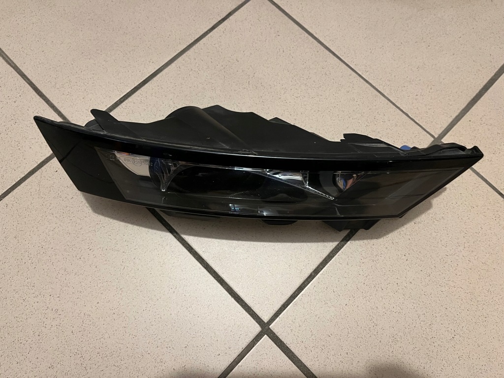 фото №10, Skoda rapid lift 5ja лампа противотуманная фара правый