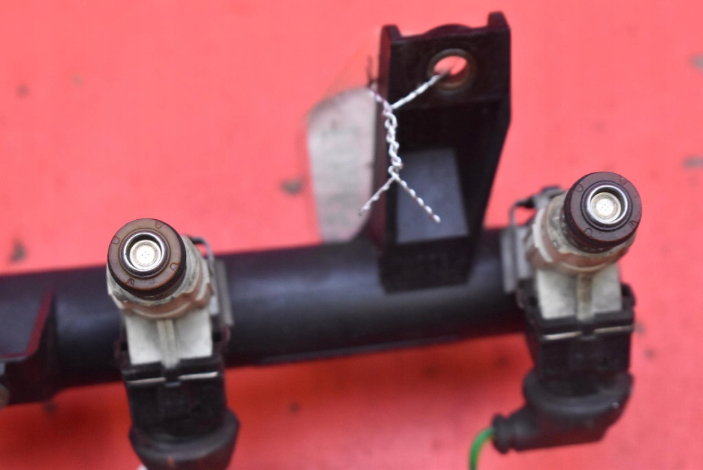 Молдинг впрыскная форсунки 9625194080 peugeot 206 1 i 1.4 8v 75 km 98-03 Доставка