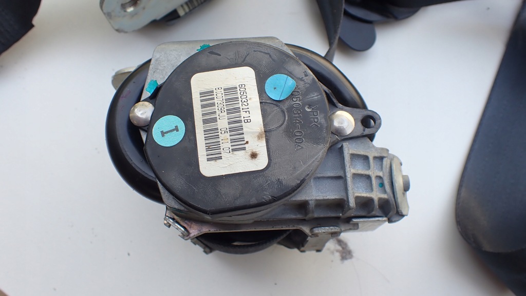 фото №6, Ремни безопасности vw jetta перед zablokowane