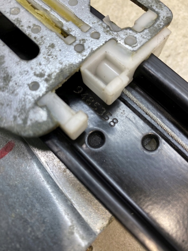 фото №7, Подъемник стекло правый задняя volvo s80 i