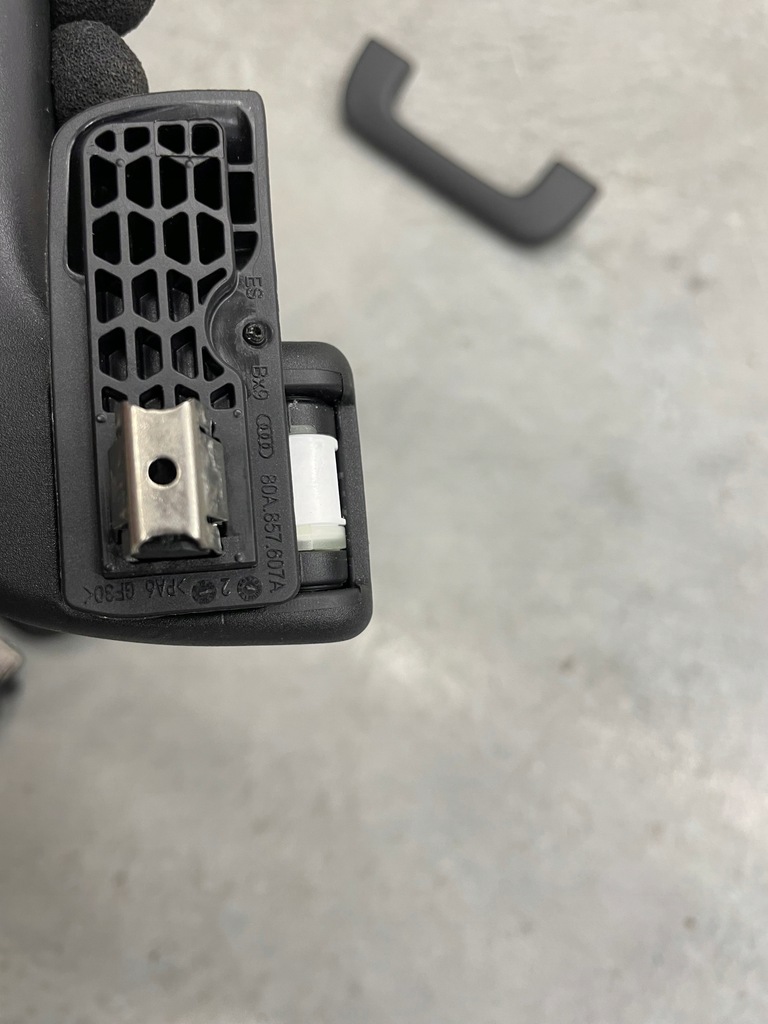 фото №11, Ручка кронштейн потолочный q5 80a s-line оригинал