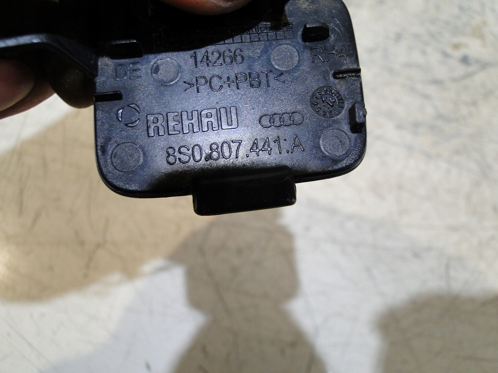 фото №6, Audi tt 8s заглушка бампера задняя задняя 8s0807441a