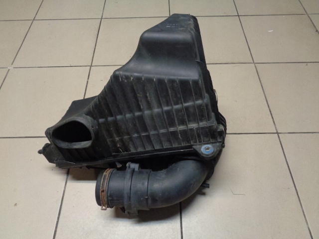 фото №1, Volkswagen оригинальный номер 7l0129607 корпус фильтра воздуха