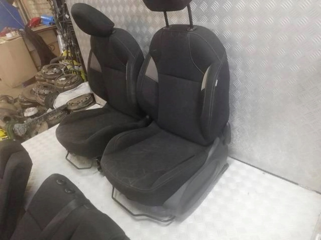 фото №7, Сидіння заднє сидіння ремені задня peugeot 2008 i van